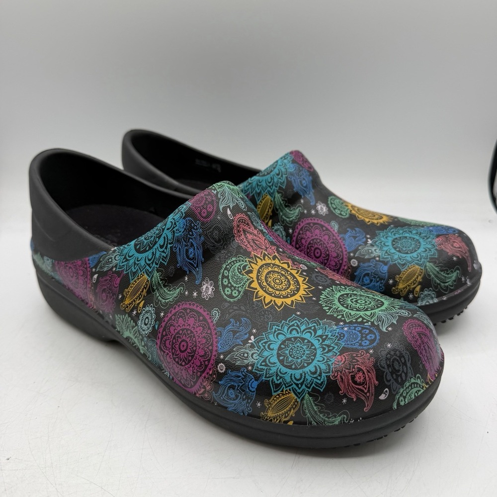 Crocs Neria Pro II Clogs Womens Sz 11 Colorful Paisley Graphic Work Nurse Shoes